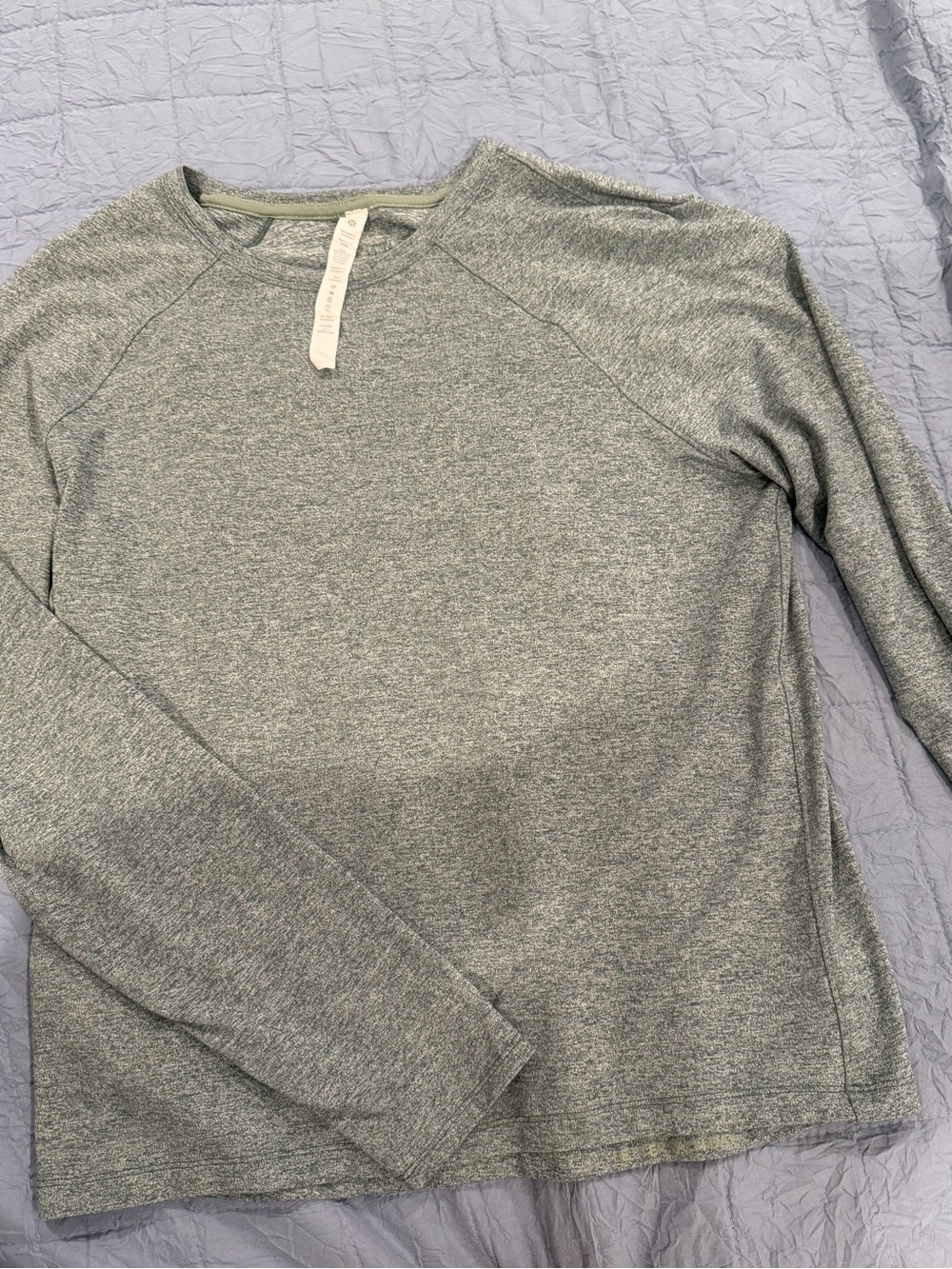Lululemon space dye green/gray long sleeve tee, size 10